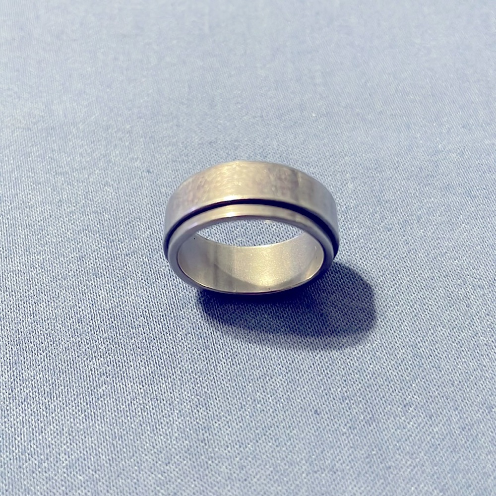 Men’s Wedding Band
